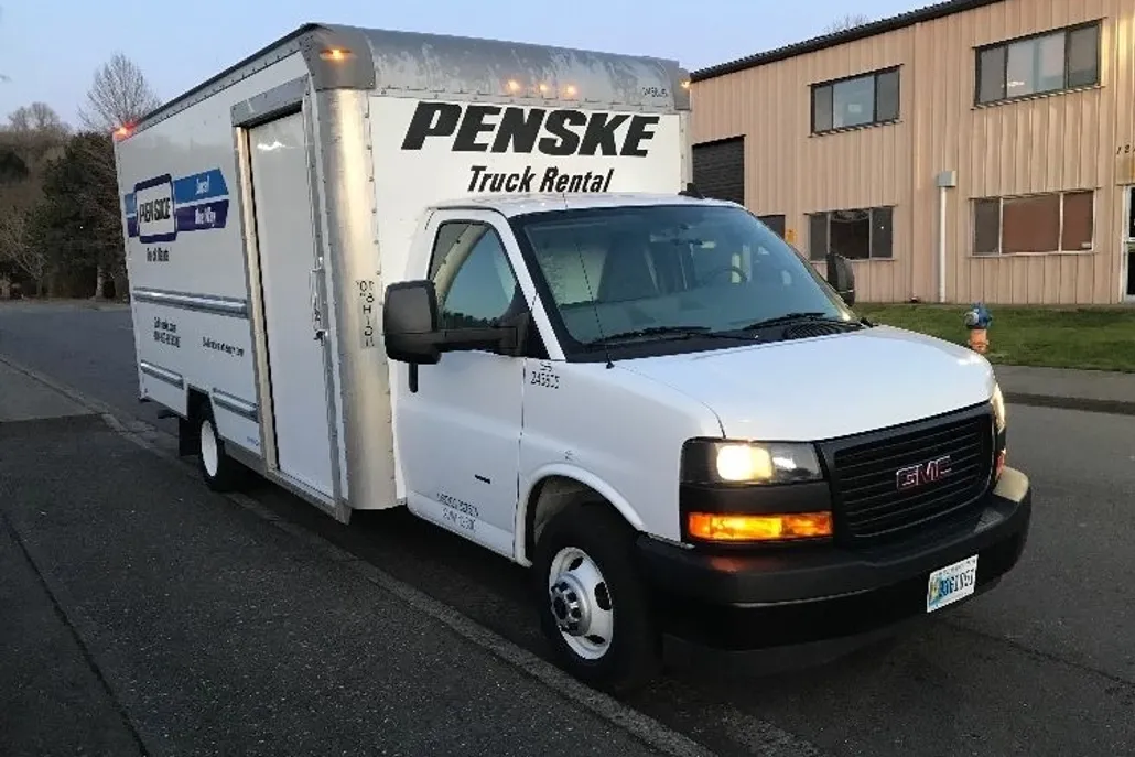 2022 Gmc Savana 3500 Cutaway photo 1