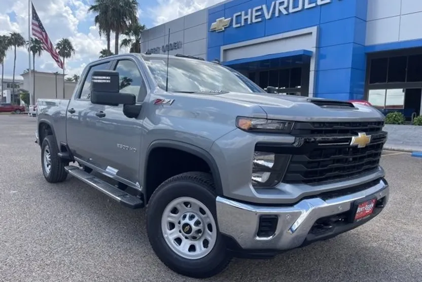2025 Chevrolet Silverado 2500HD photo 1
