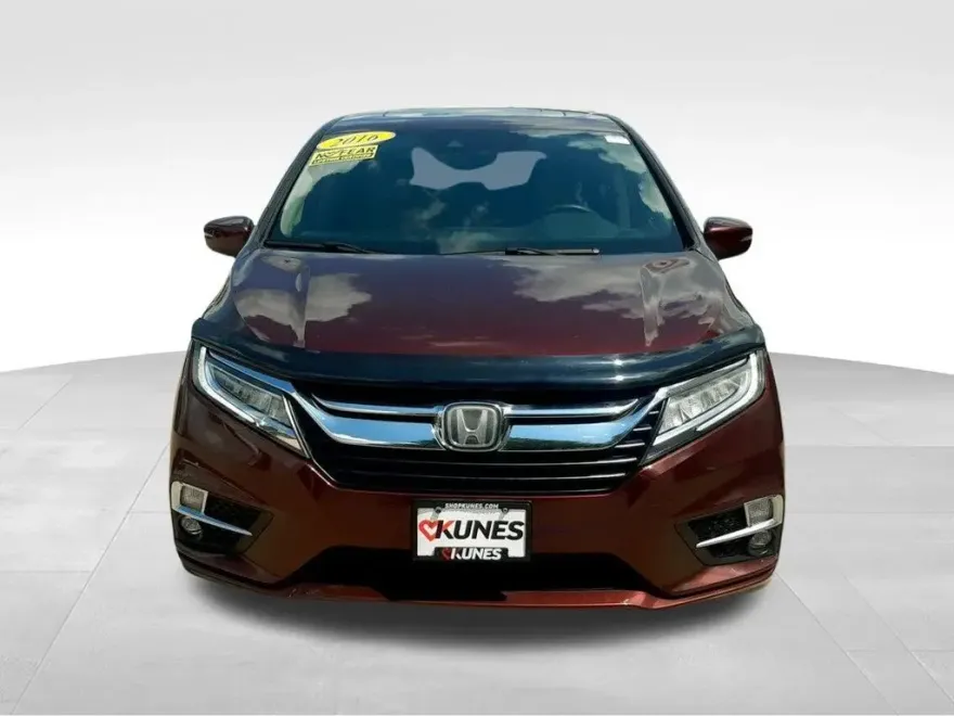 2019 Honda Odyssey Touring photo 1