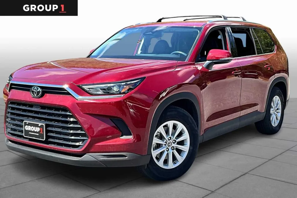2024 Toyota Grand Highlander XLE AWD photo 1