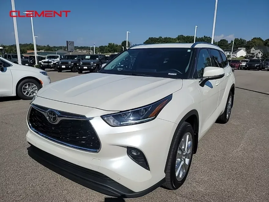 2021 Toyota Highlander Limited photo 1