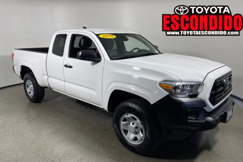 2019 Toyota Tacoma SR photo 1