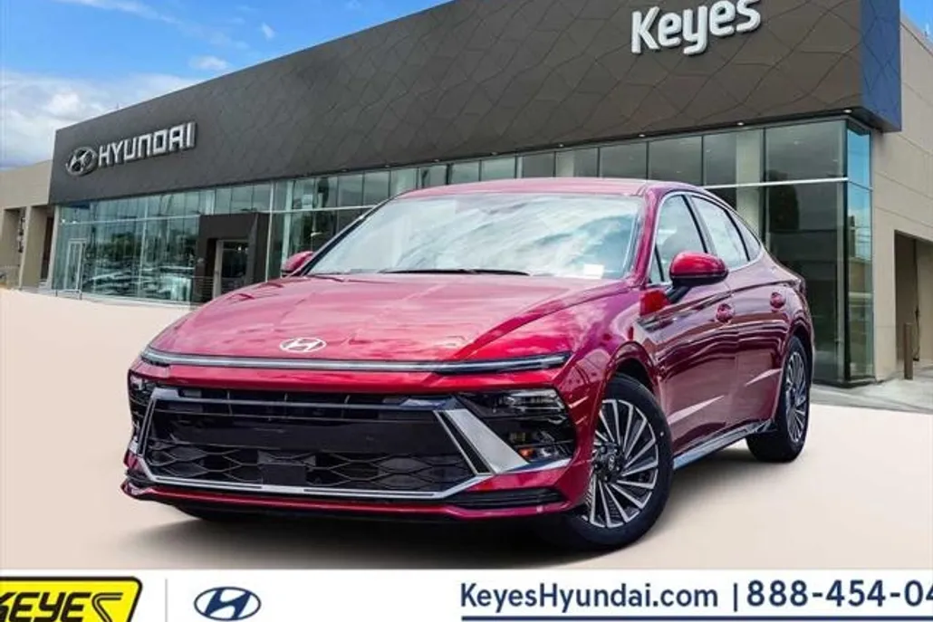 2025 Hyundai Sonata Hybrid SEL photo 1