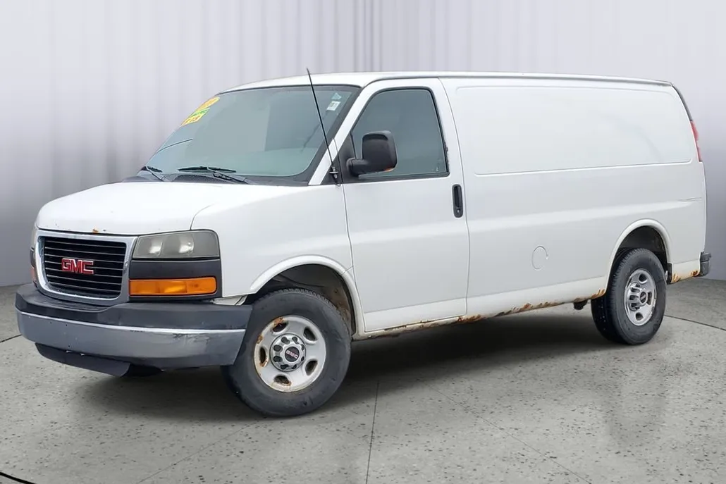 2010 Gmc Savana 2500 Cargo photo 1