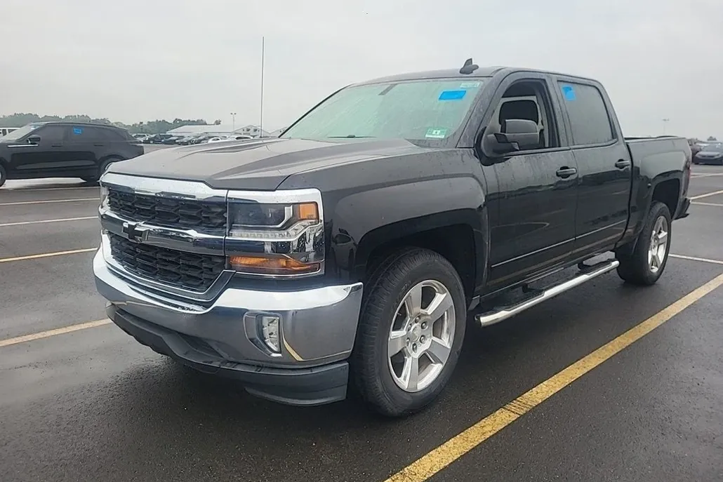 2016 Chevrolet Silverado 1500 LT1 photo 1