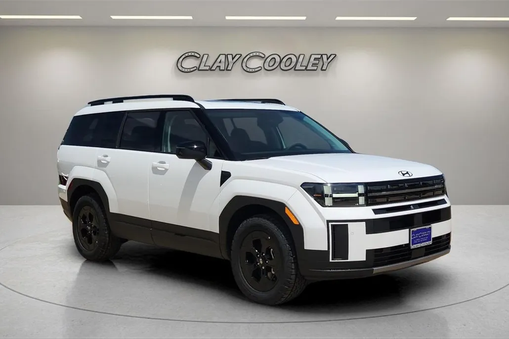 2025 Hyundai Santa Fe XRT photo 1