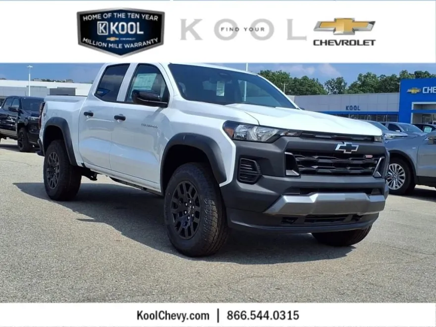 2026 Chevrolet Colorado Trail Boss photo 1