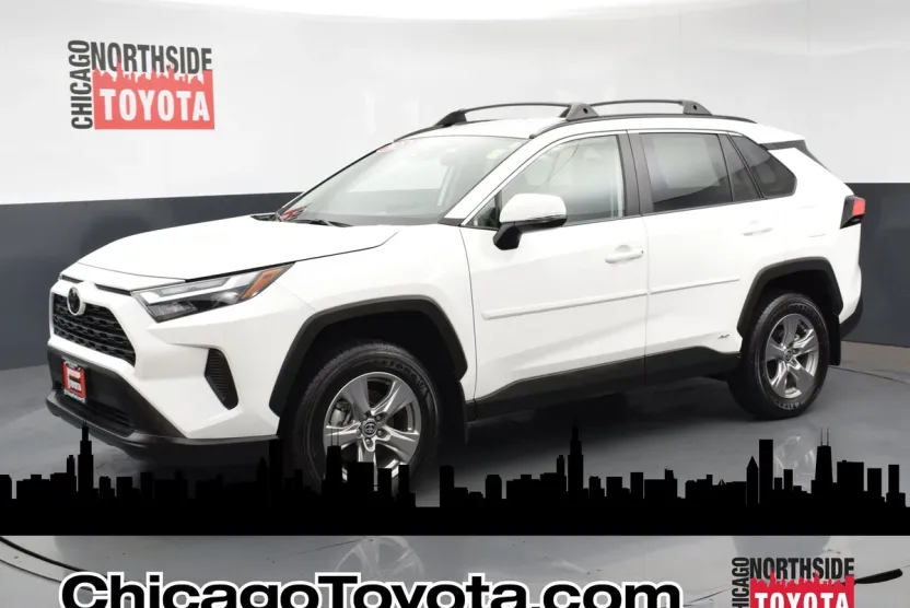 2025 Toyota RAV4 Hybrid XLE photo 1