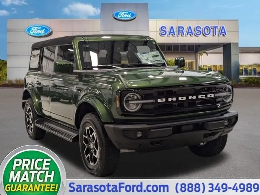 2025 Ford Bronco Outer Banks photo 1
