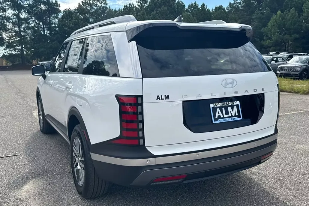 2026 Hyundai Palisade SEL photo 1