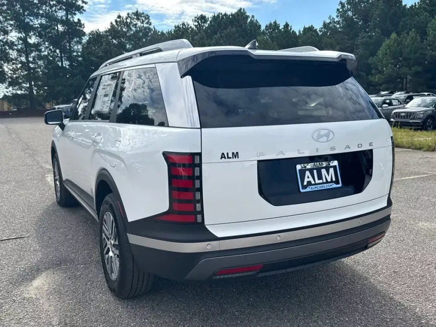 2026 Hyundai Palisade SEL photo 1