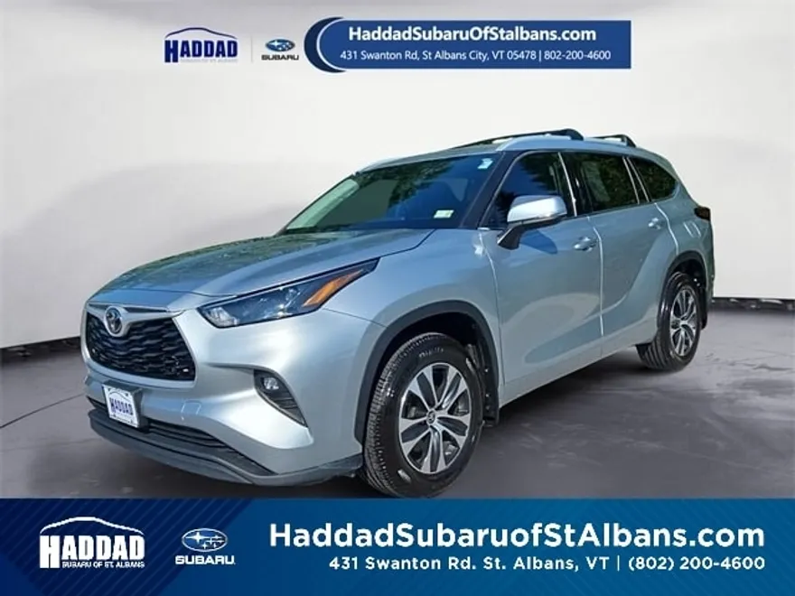 2022 Toyota Highlander XLE photo 1