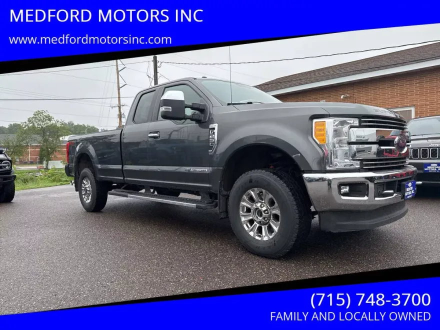 2017 Ford F-250 Lariat photo 1