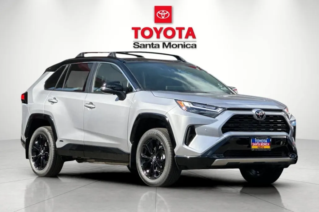 2025 Toyota RAV4 Hybrid XSE photo 1