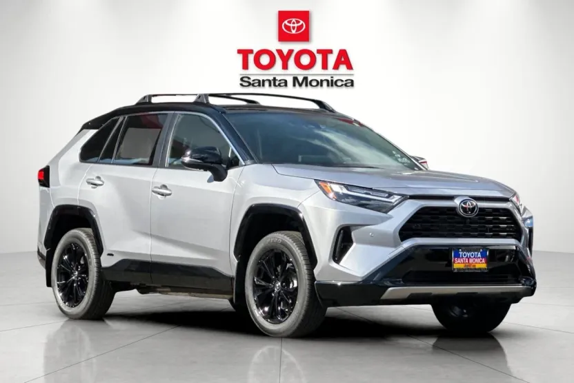 2025 Toyota RAV4 Hybrid XSE photo 1