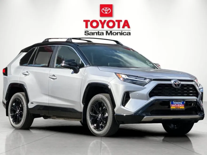 2025 Toyota RAV4 Hybrid XSE photo 1