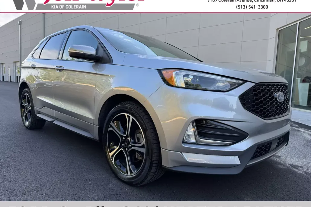 2022 Ford Edge ST photo 1