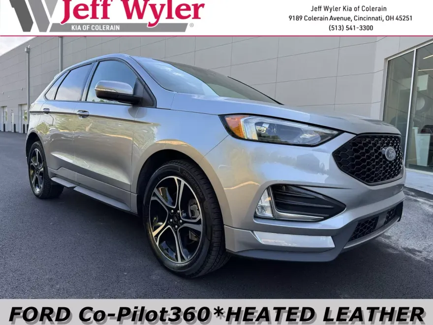 2022 Ford Edge ST photo 1