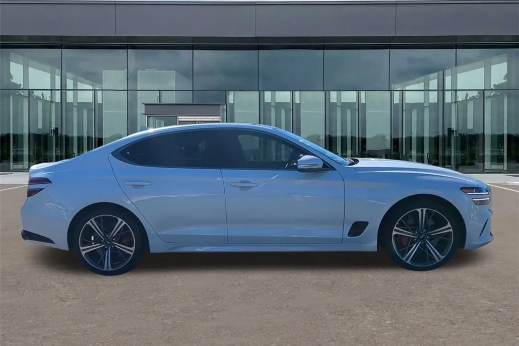 2025 Genesis G70 3.3T Sport Advanced photo 1