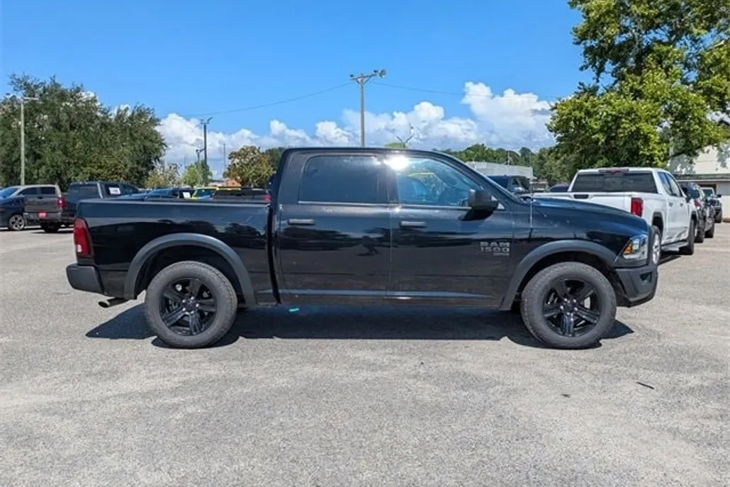 2024 Ram 1500 Classic SLT photo 1