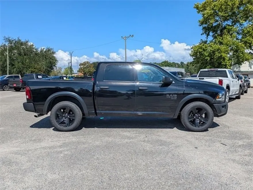 2024 Ram 1500 Classic SLT photo 1