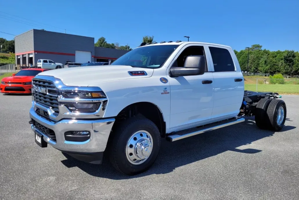 2025 Ram 4500 Tradesman photo 1