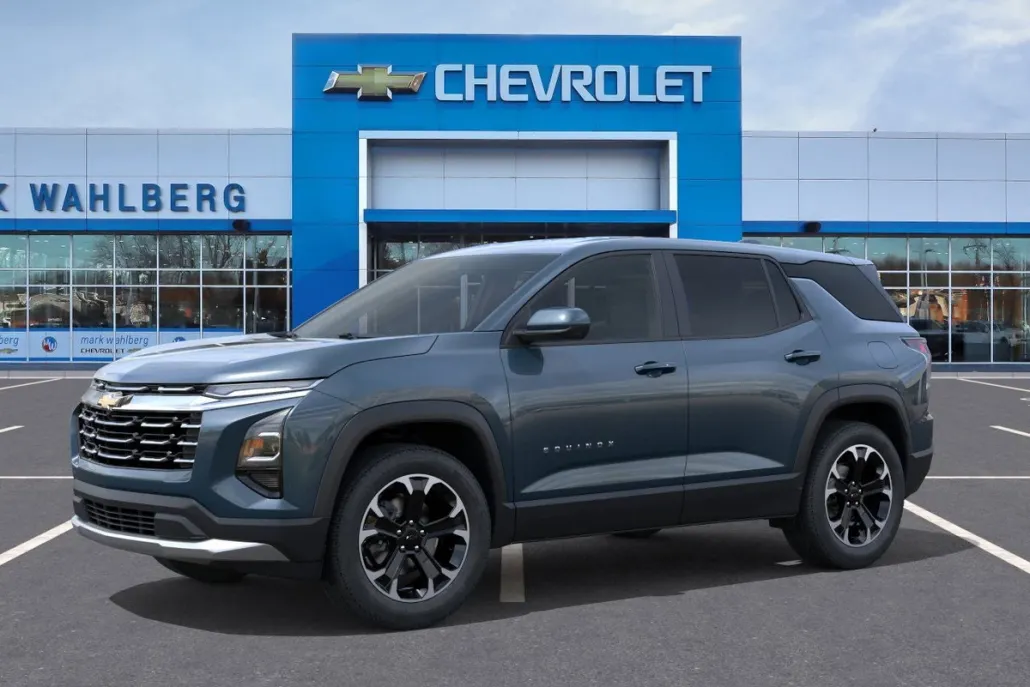 2026 Chevrolet Equinox LT photo 1