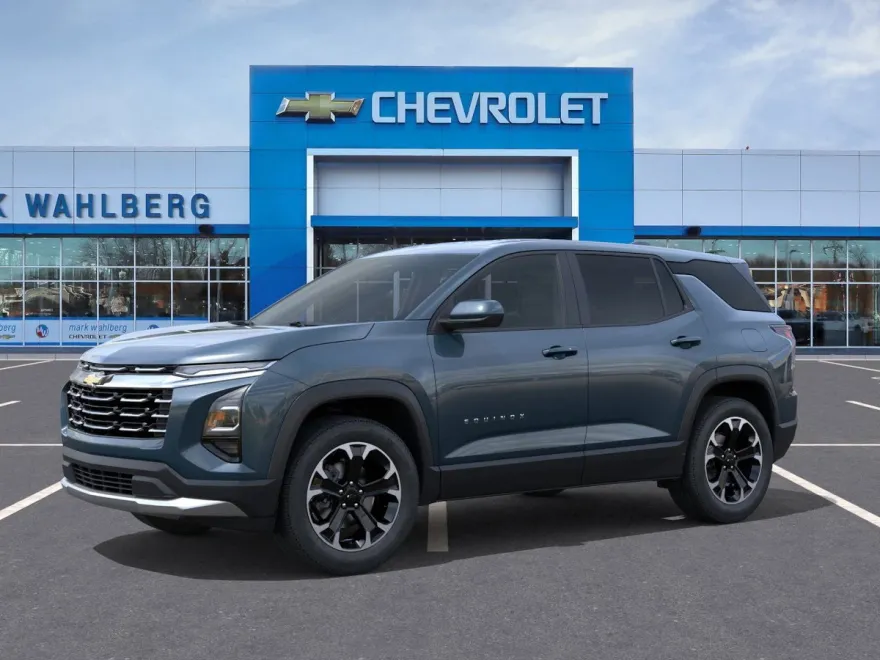 2026 Chevrolet Equinox LT photo 1