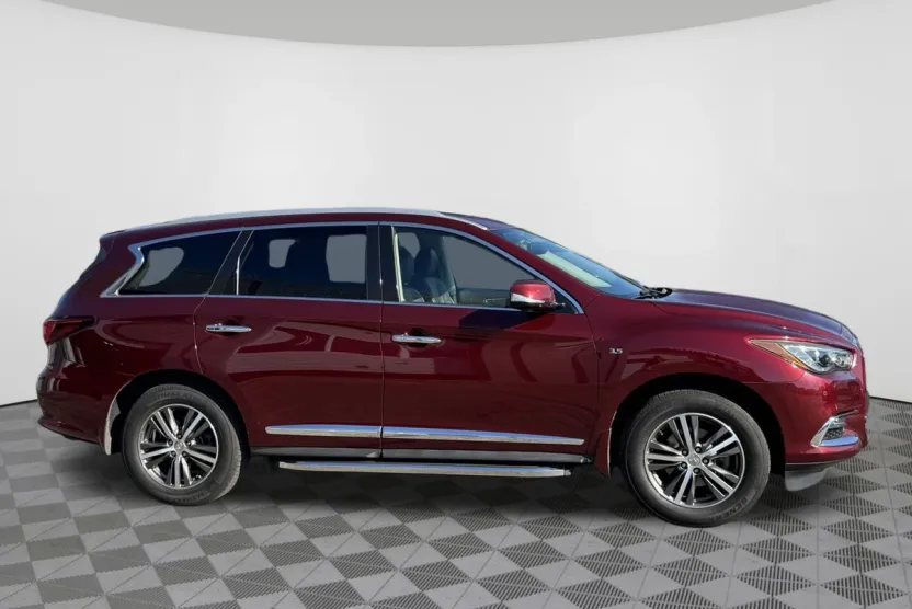2019 Infiniti QX60 Luxe AWD photo 1