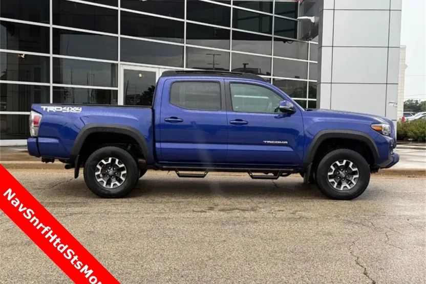 2022 Toyota Tacoma TRD Off-Road photo 1