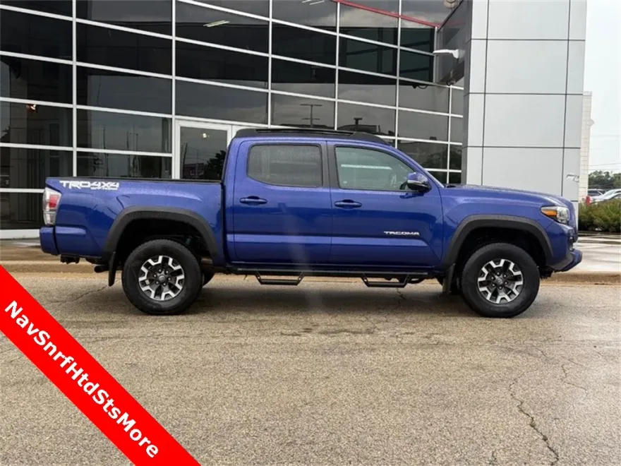 2022 Toyota Tacoma TRD Off-Road photo 1