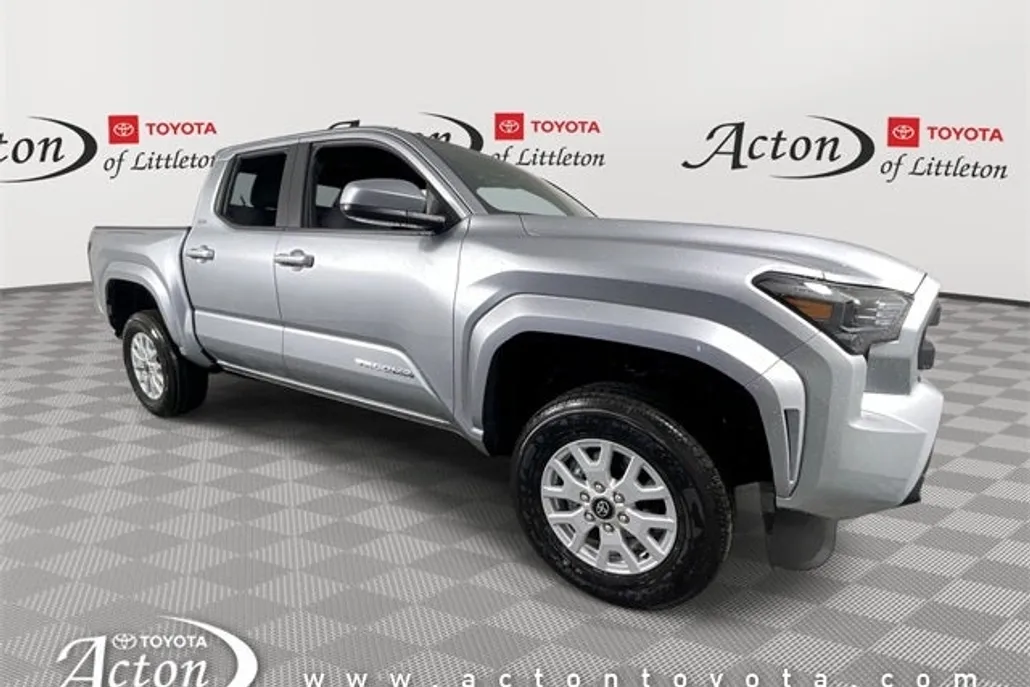 2025 Toyota Tacoma SR5 photo 1
