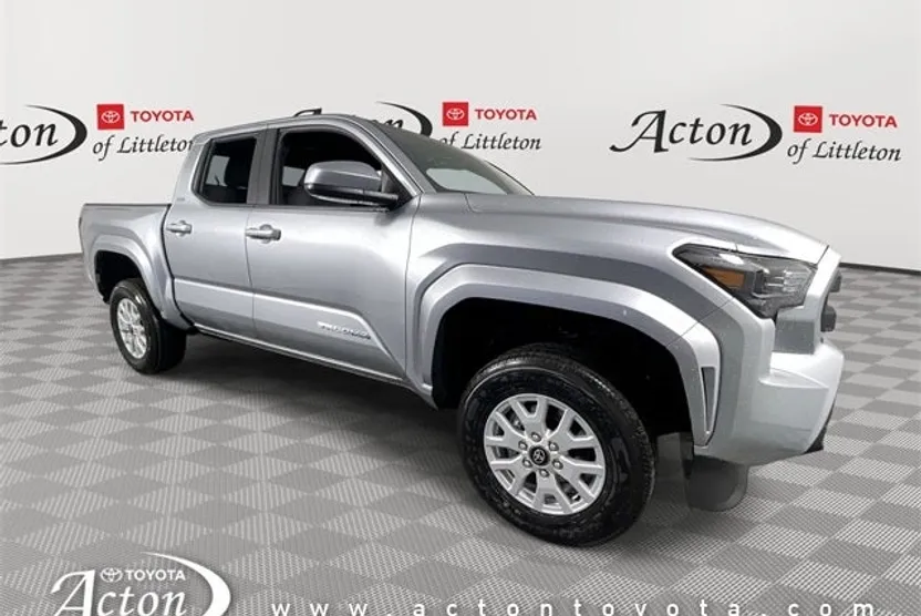 2025 Toyota Tacoma SR5 photo 1