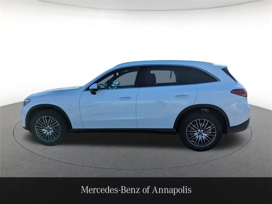 2026 Mercedes Benz GLC 300 4MATIC photo 1
