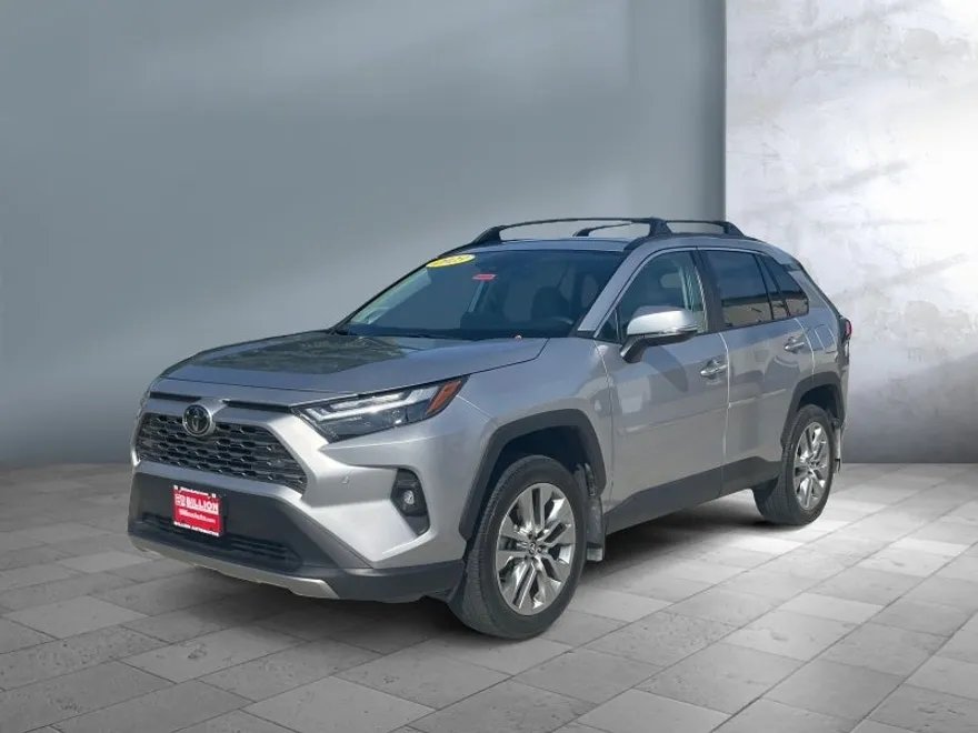 2023 Toyota RAV4 Limited photo 1