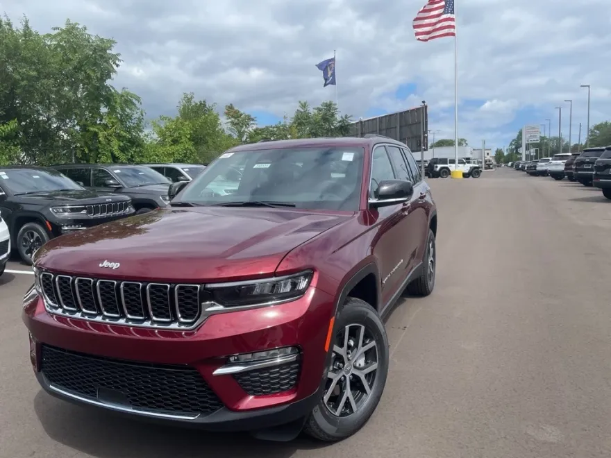 2025 Jeep Grand Cherokee Limited photo 1