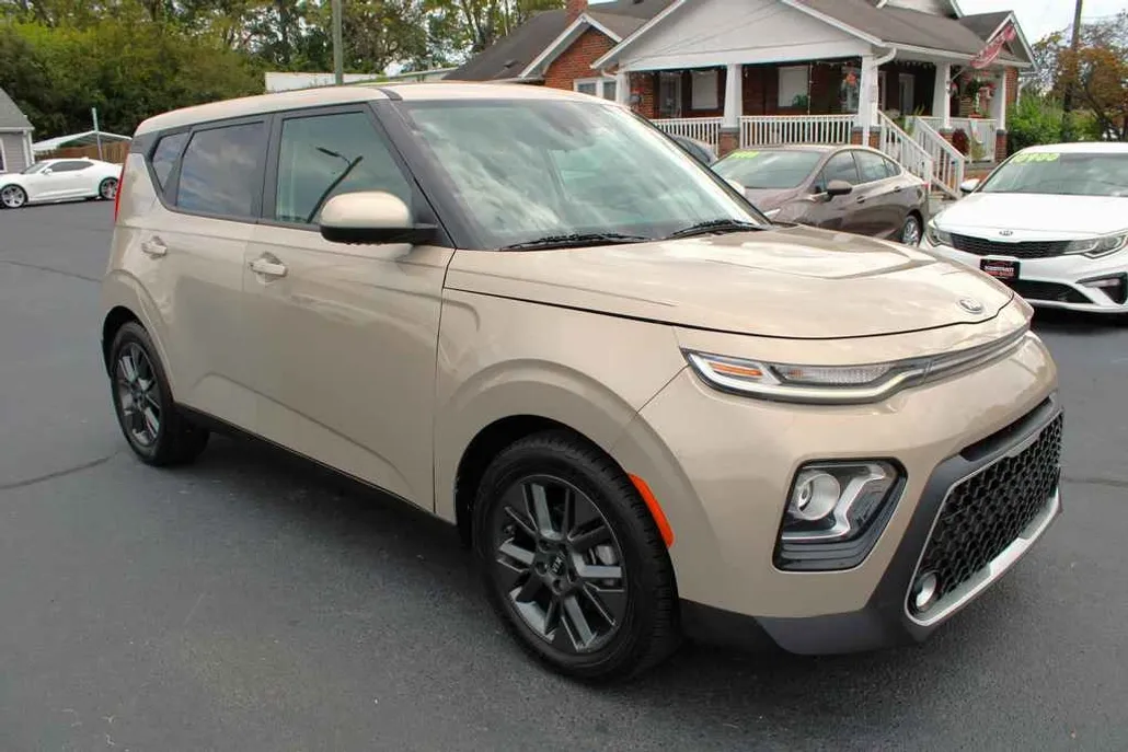 2020 Kia Soul EX photo 1