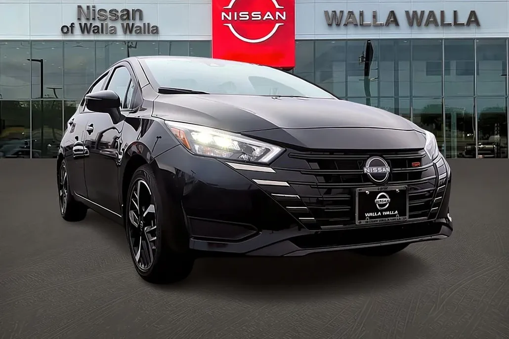 2025 Nissan Versa SR photo 1