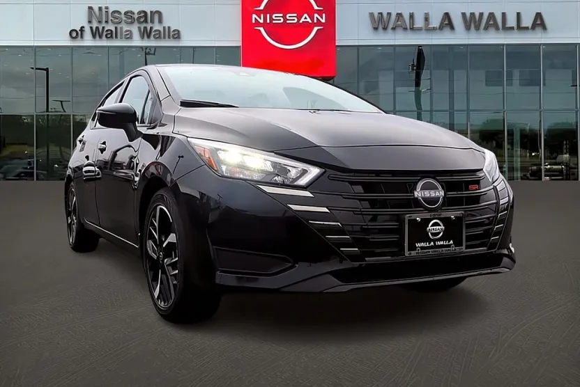 2025 Nissan Versa SR photo 1