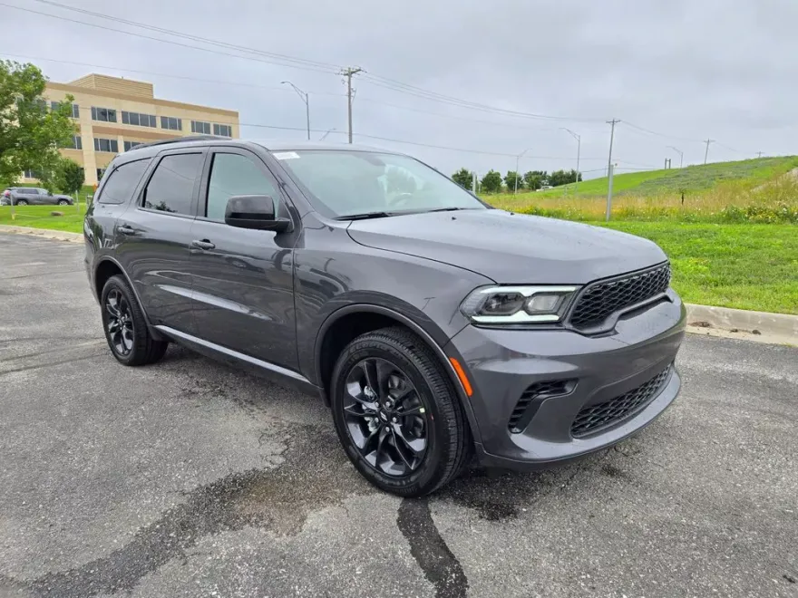 2025 Dodge Durango GT photo 1