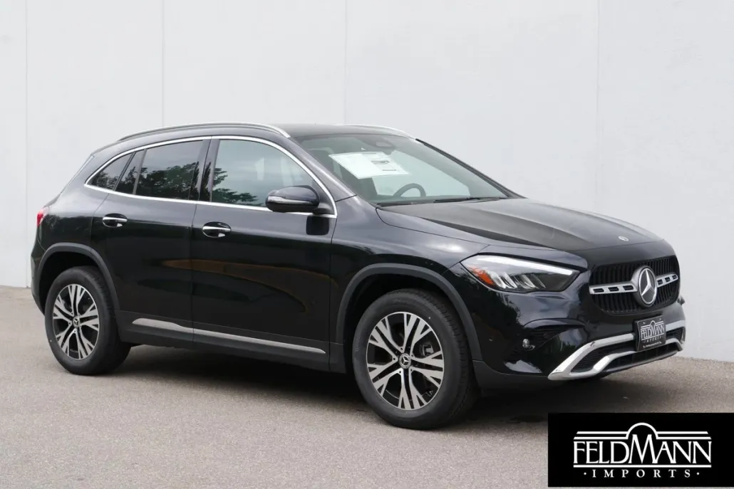2025 Mercedes Benz GLA 250 4MATIC photo 1
