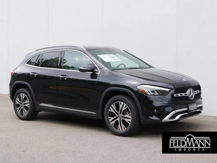 2025 Mercedes Benz GLA 250 4MATIC photo 1