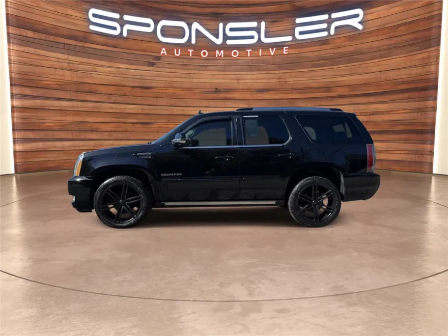 2013 Cadillac Escalade Premium photo 1