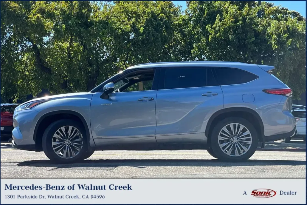 2021 Toyota Highlander Hybrid Platinum photo 1