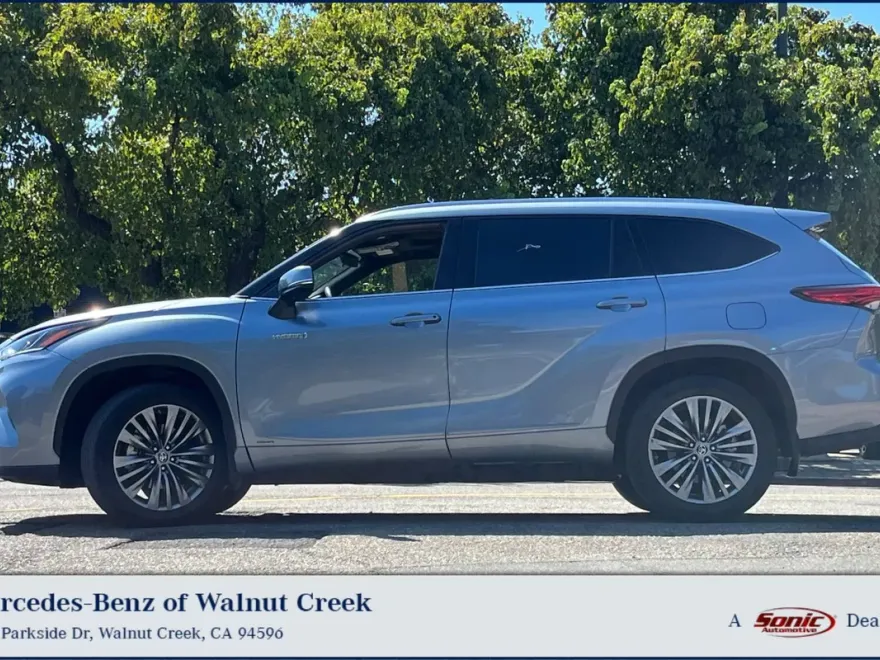 2021 Toyota Highlander Hybrid Platinum photo 1