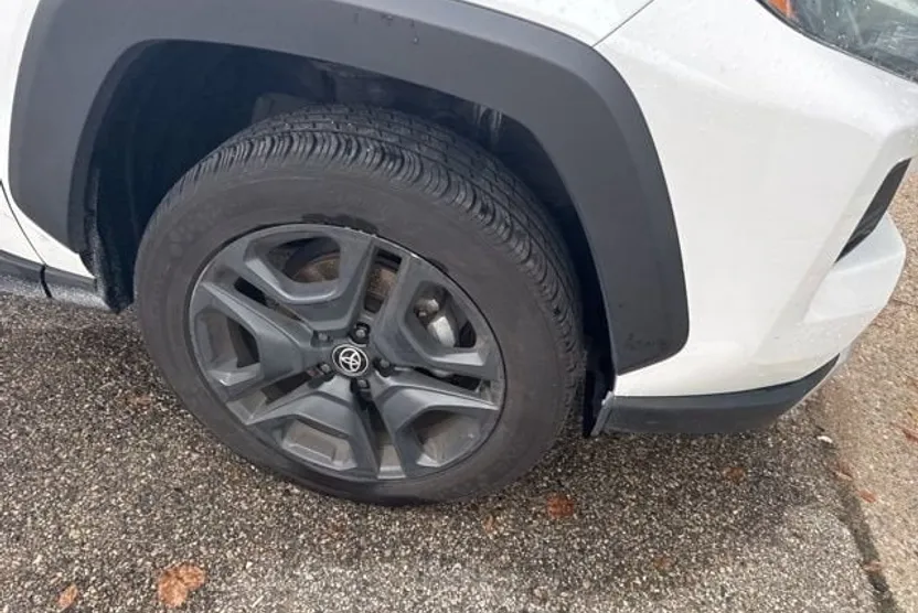 2024 Toyota RAV4 Adventure photo 1