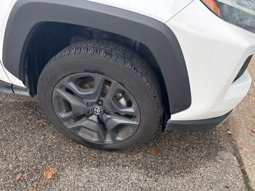 2024 Toyota RAV4 Adventure photo 1