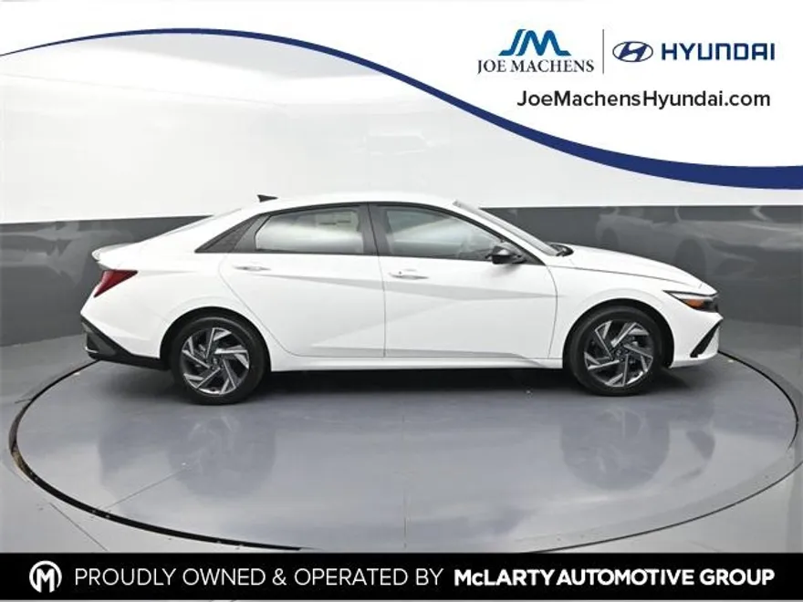 2025 Hyundai Elantra Hybrid SEL Sport photo 1