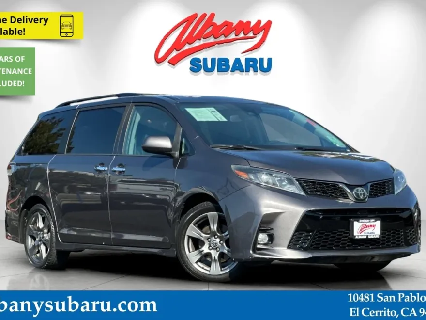 2020 Toyota Sienna SE photo 1