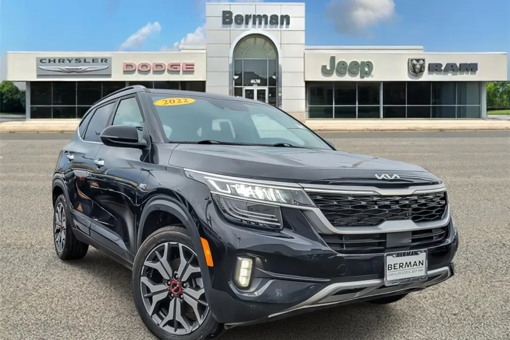 2022 Kia Seltos SX photo 1
